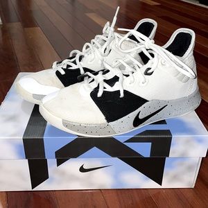 Nike Paul George 3 basketball sneakers- “Moon Surface”